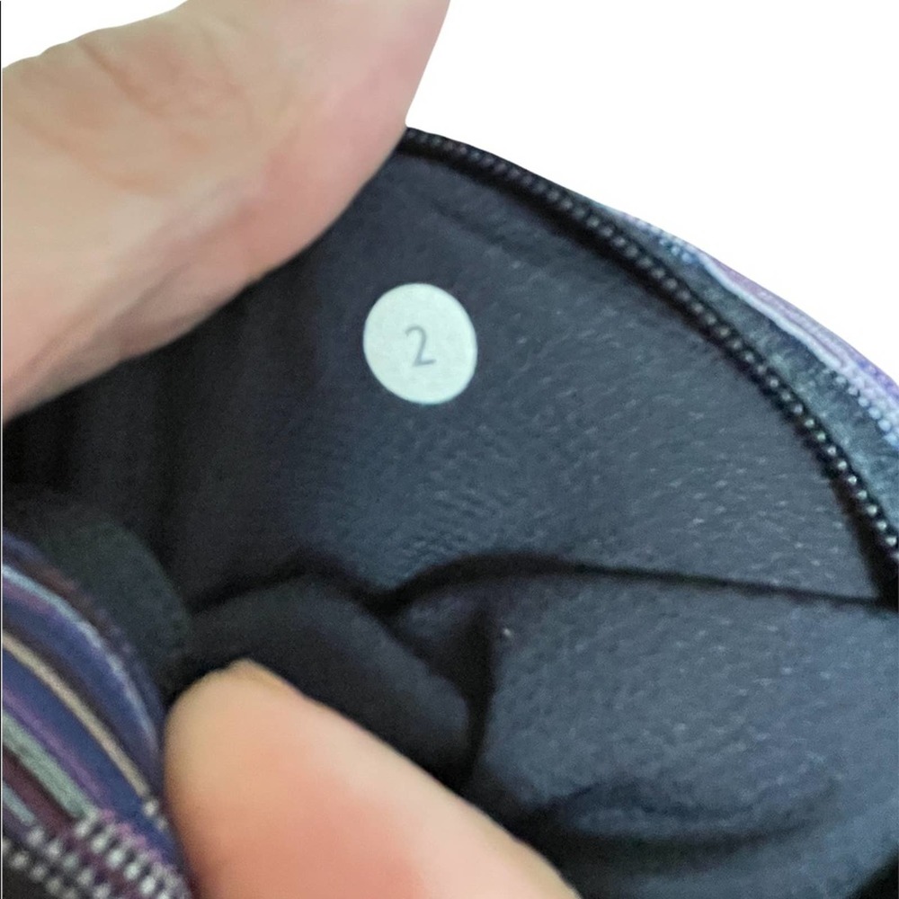 Lululemon Inspire Crop II Space Dye Twist Iris Flower Pink‎ Shell Purple Size 2 - Picture 6 of 7